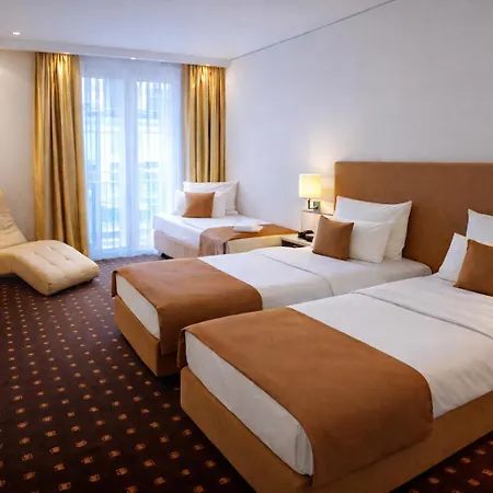 Isar-residenz מלון 4*
