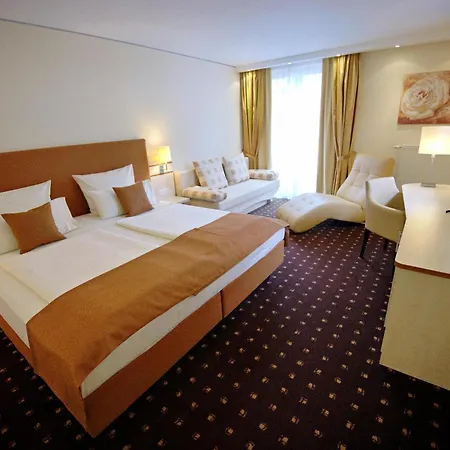 Isar-residenz Hotell 4*