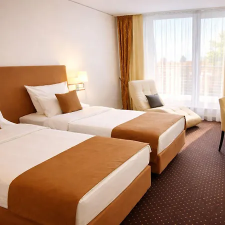 Isar-residenz ホテル 4*